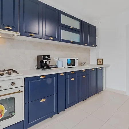 Noussa High Class With Private Parking Apartment Bucharest