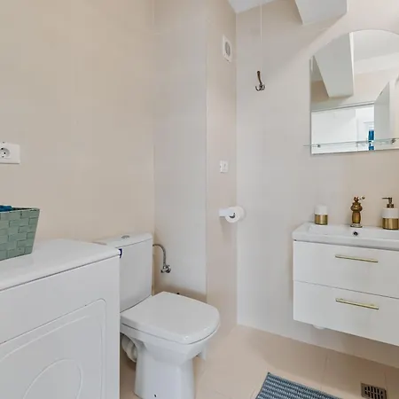 Piperaki High Class Apartment